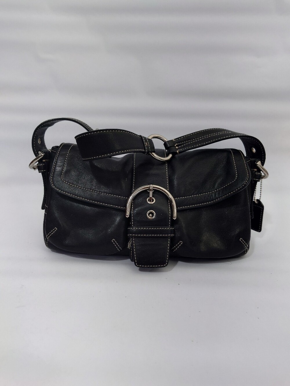 Vintage Y2K Coach Soho 3653 Black Leather Buckle Shoulder Bag - Picture 2 of 8